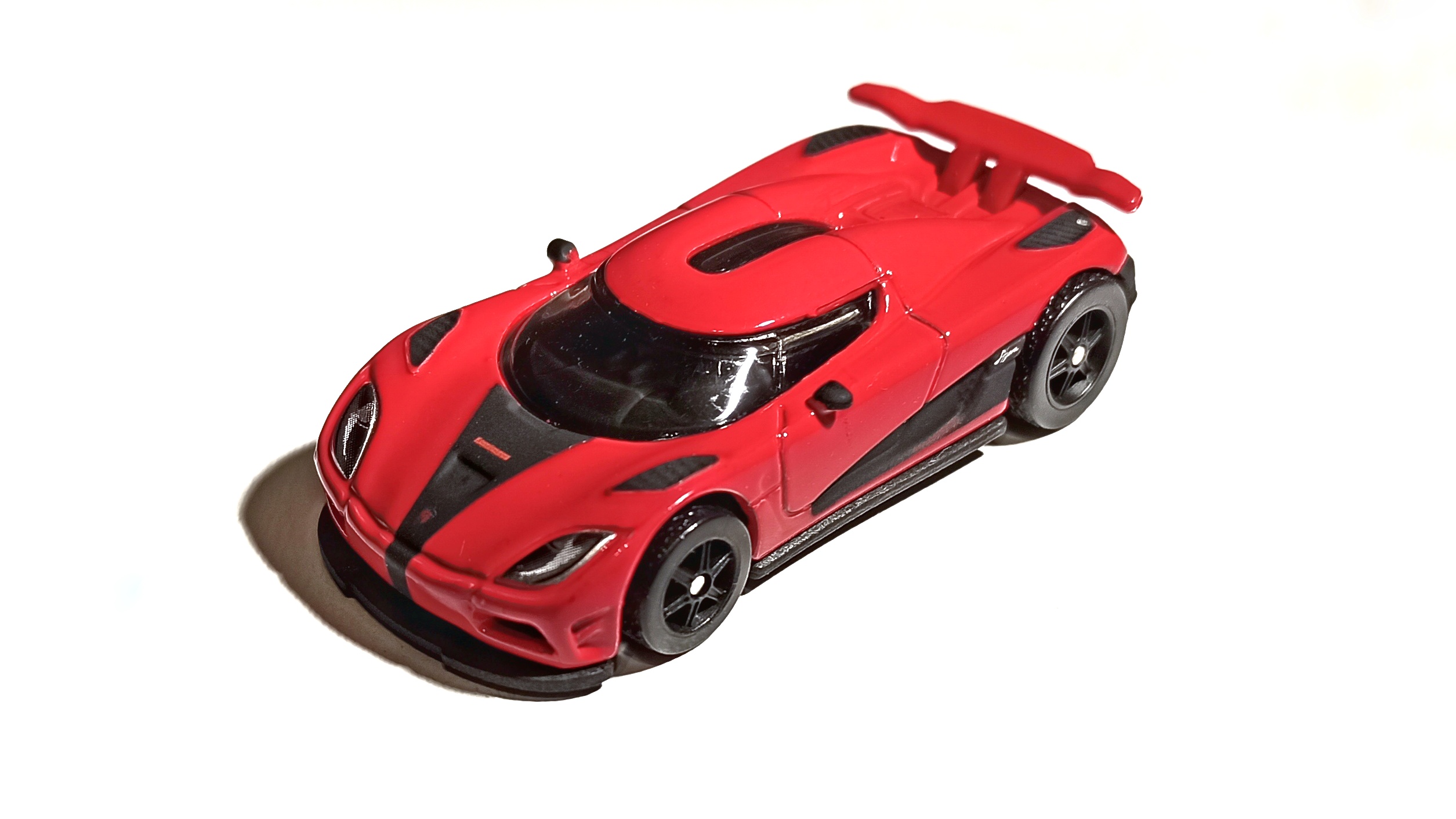 Hot Wheels Entertainment Koenigsegg Agera R (BDT86) 2014 Need for Speed red top view
