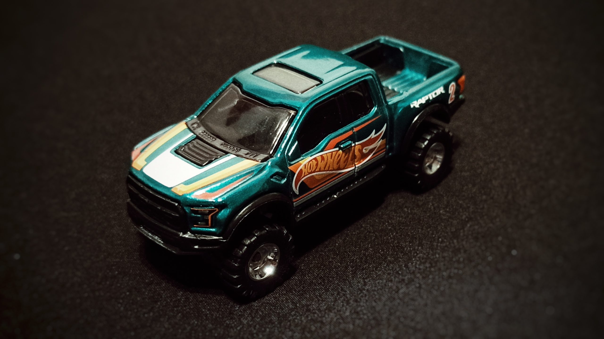 Hot Wheels '17 Ford F-150 Raptor (GTD72) 2021 Collector Edition (Dollar General Mail-in) spectraflame aqua green top angle