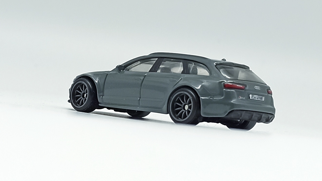 Hot Wheels '17 Audi RS 6 Avant (GRJ65) 2021 Car Culture: Fast Wagons (5/5) grey side angle