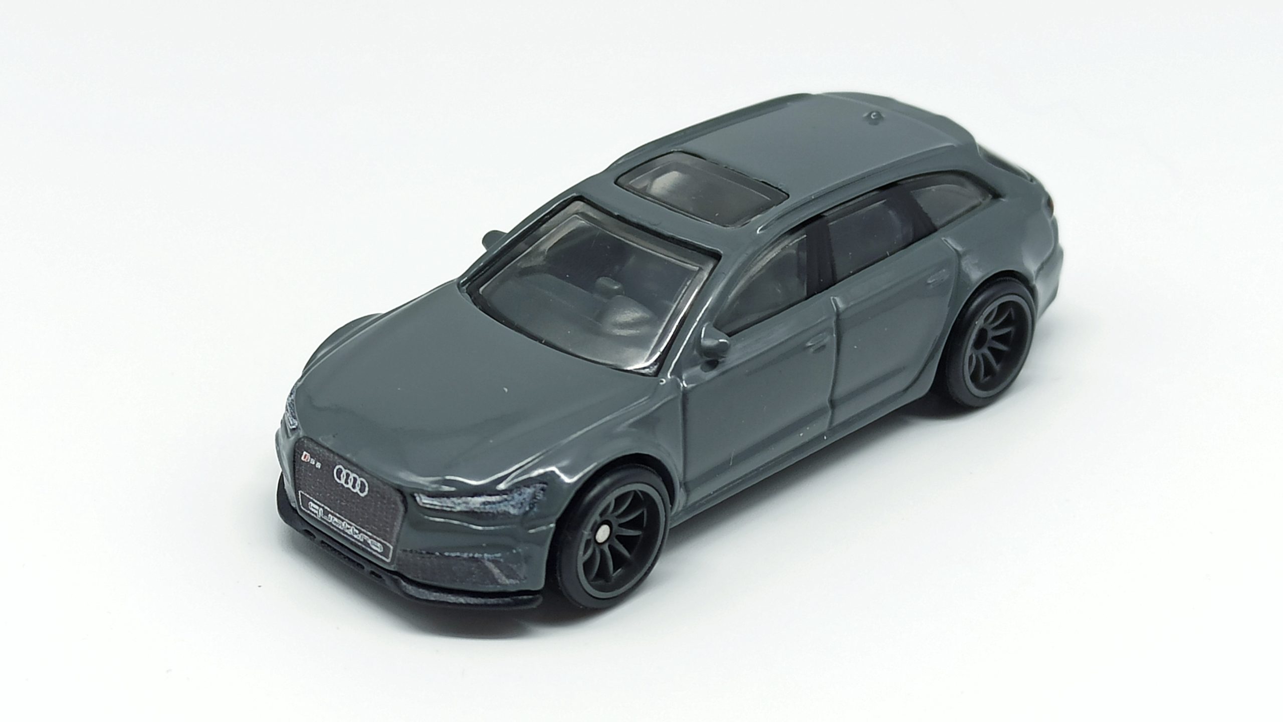 Hot Wheels '17 Audi RS 6 Avant (GRJ65) 2021 Car Culture: Fast Wagons (5/5) grey top angle
