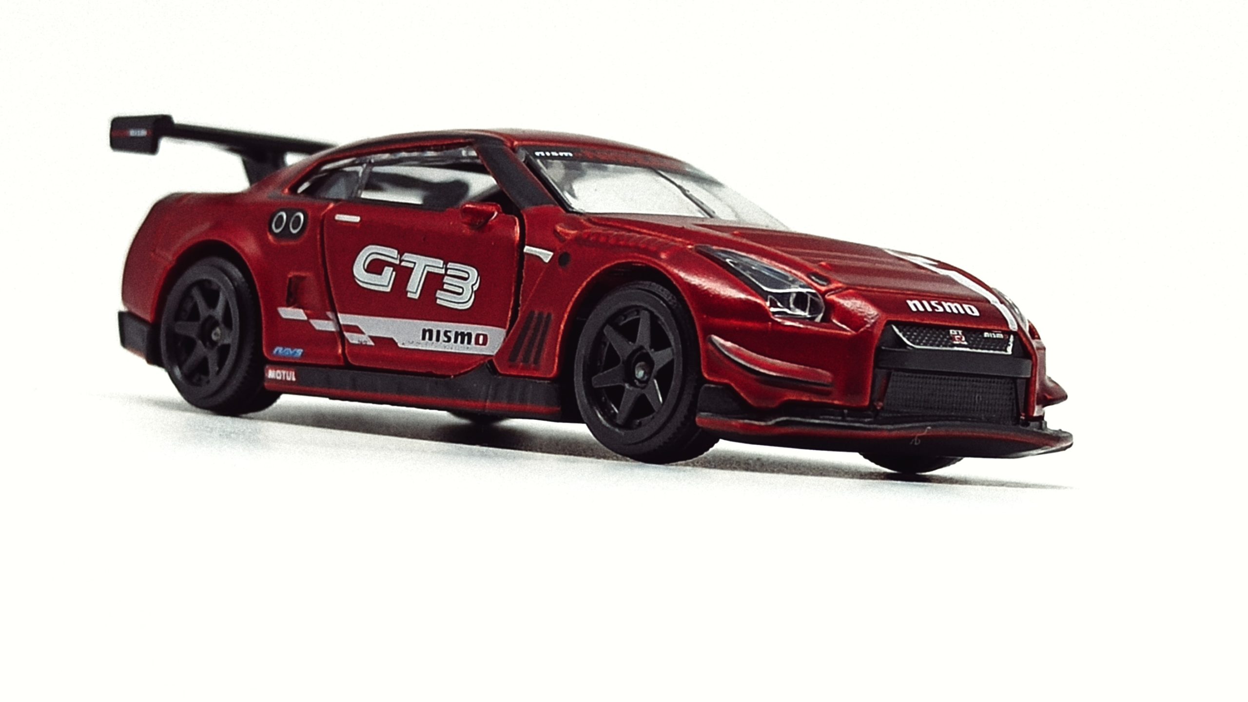 Majorette Nissan GT-R Nismo GT3 (214H) 2021 Limited Edition Series 7 metallic red front angle