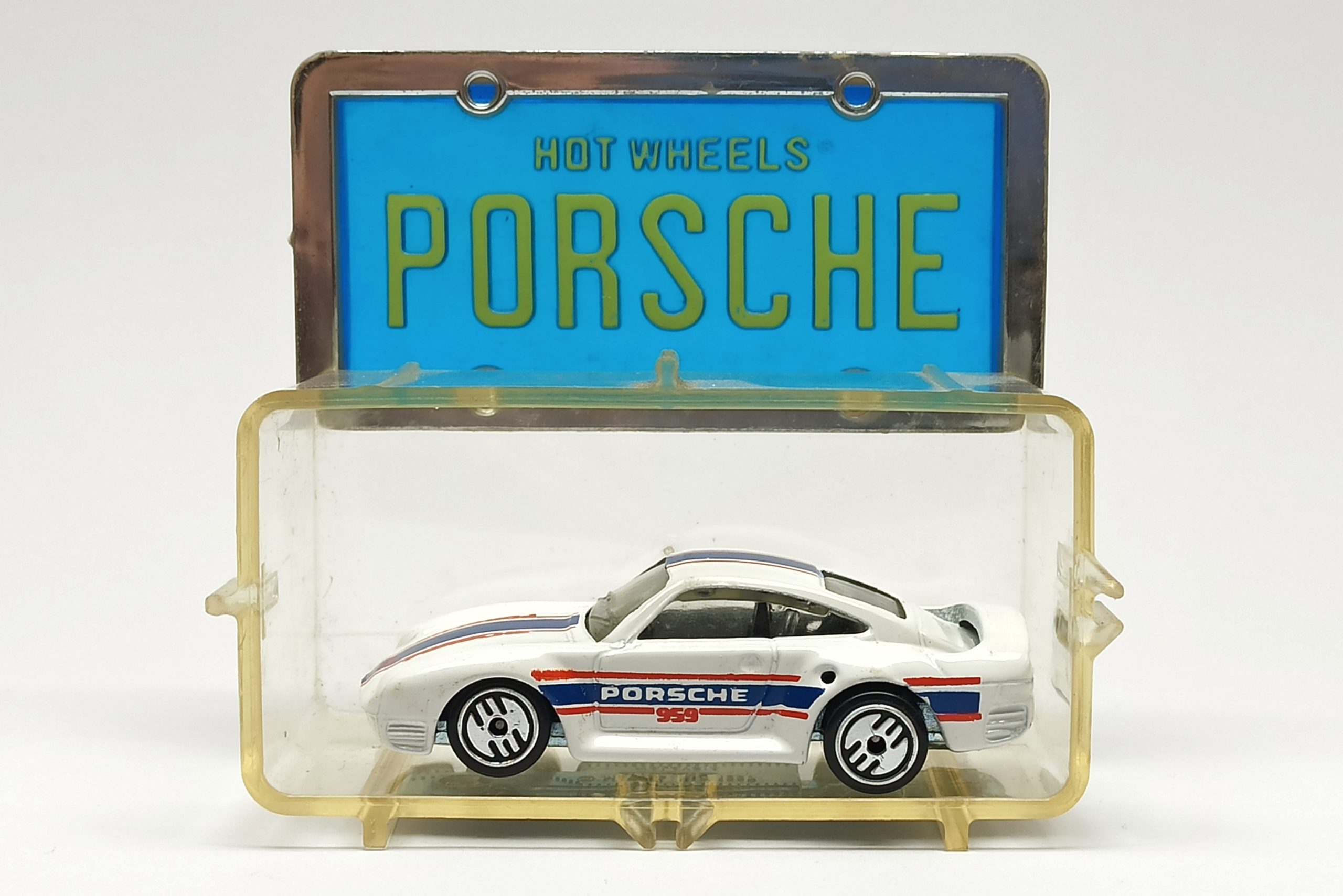 Hot Wheels Porsche 959 (2038) 1989 Park 'n Plates white (clear windows, black interior, UH wheels)