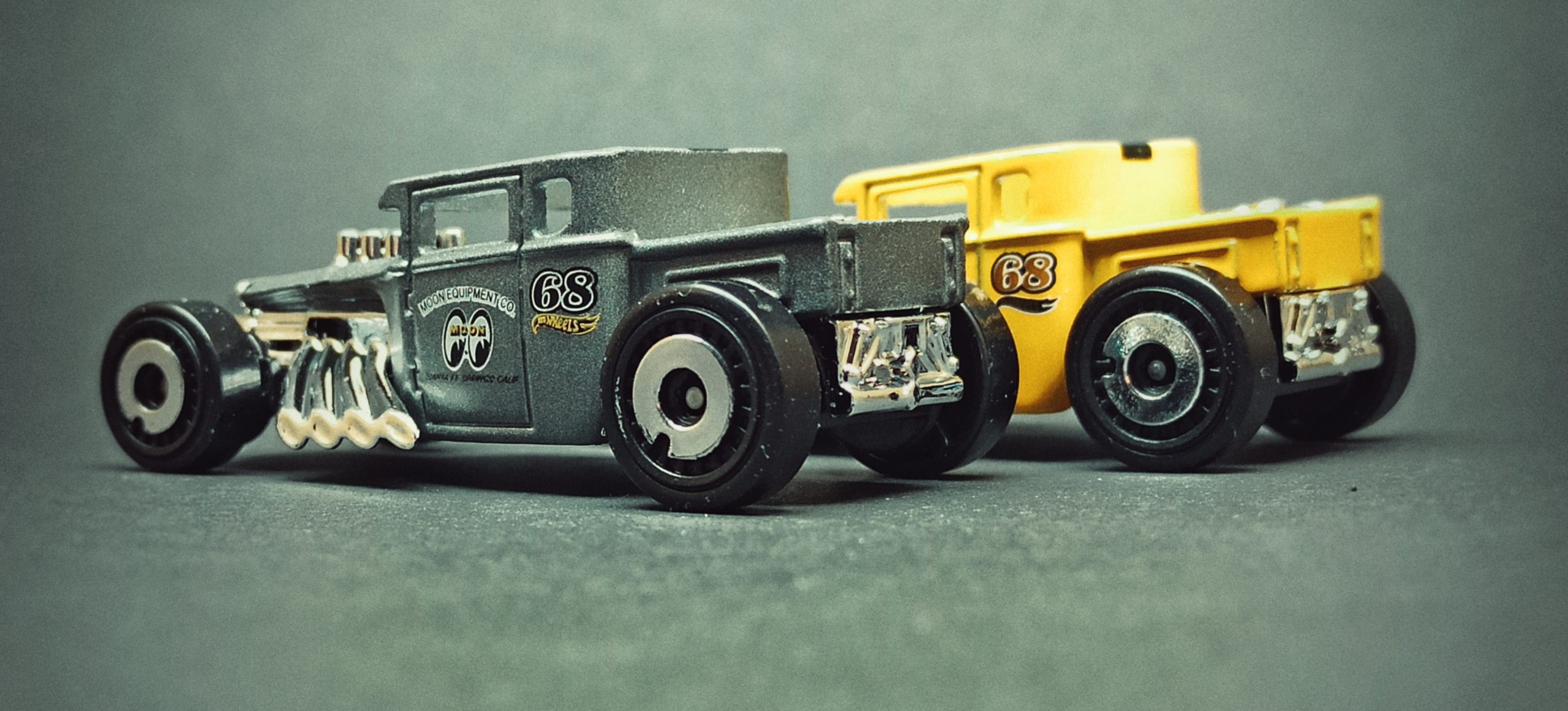 Hot Wheels Bone Shaker (GTC42 + GRY67) 2021 (161/250) Rod Squad (4/5) gray + yellow (Mooneyes)