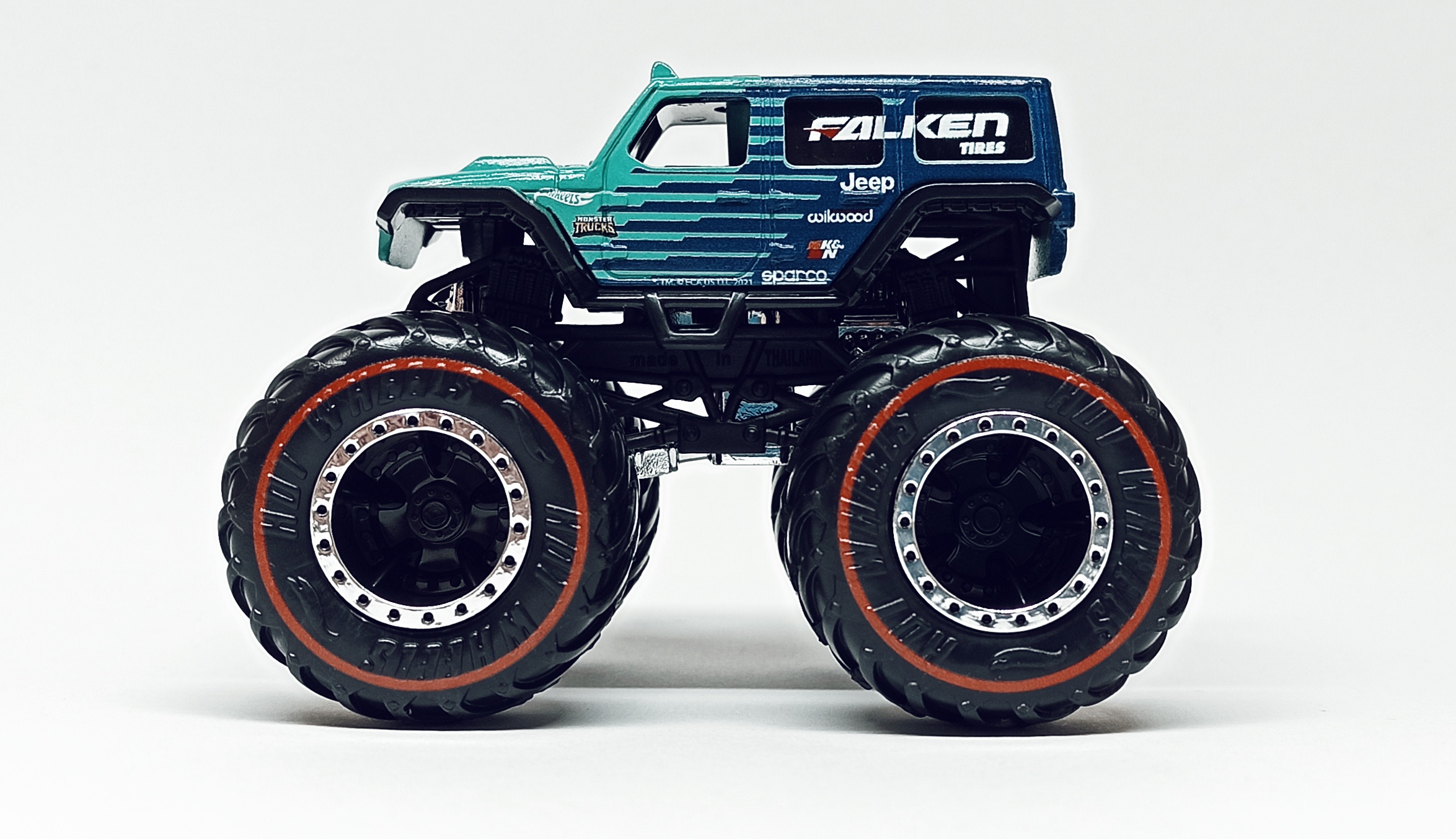 Hot Wheels '18 Jeep Wrangler Unlimited (GXG96) 2022 Monster Trucks (1/5) green and blue (Falken)