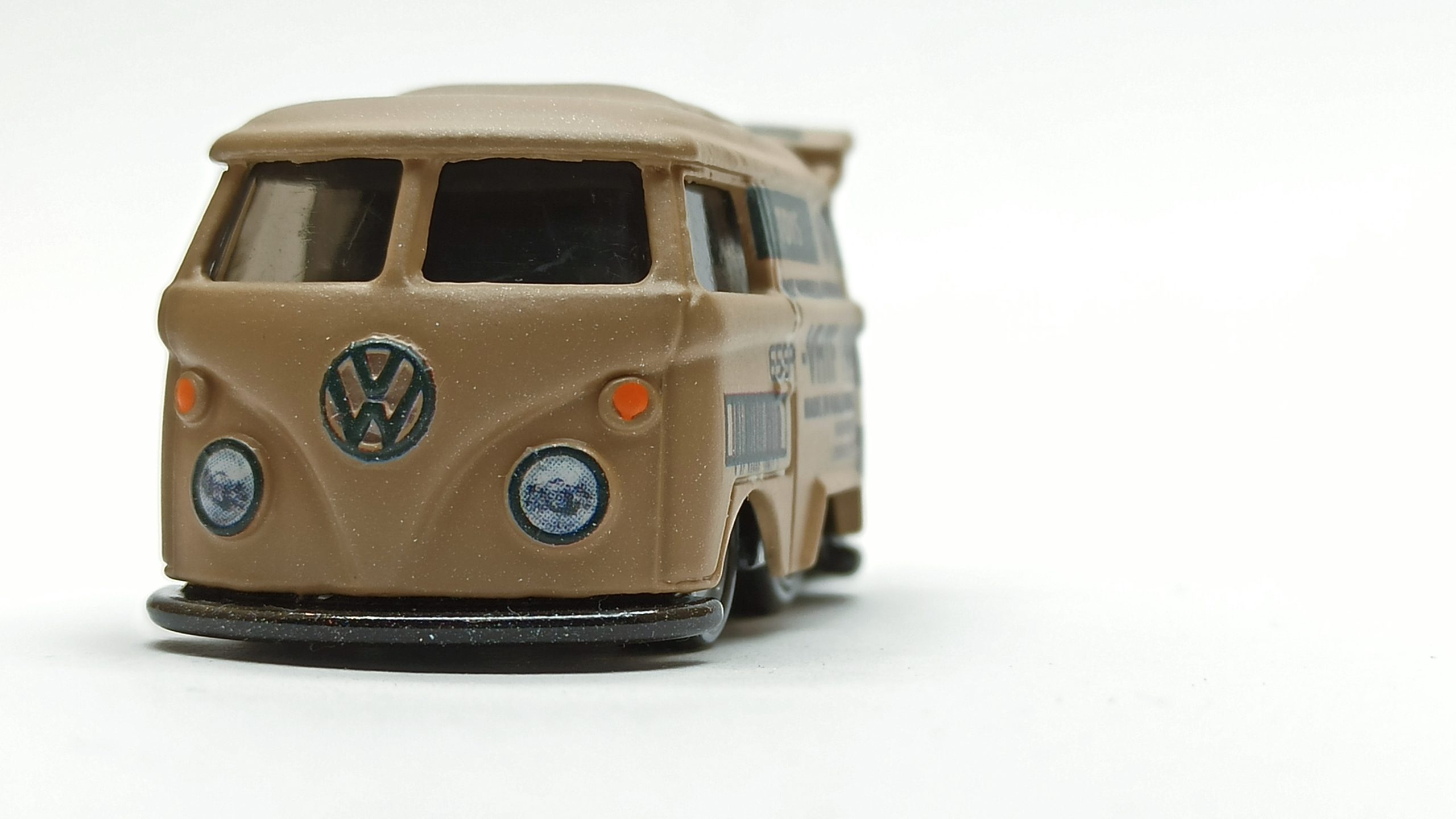 Volkswagen Kool Kombi brown (Hot Wheels Case) VW Custom (Kaar Garage)