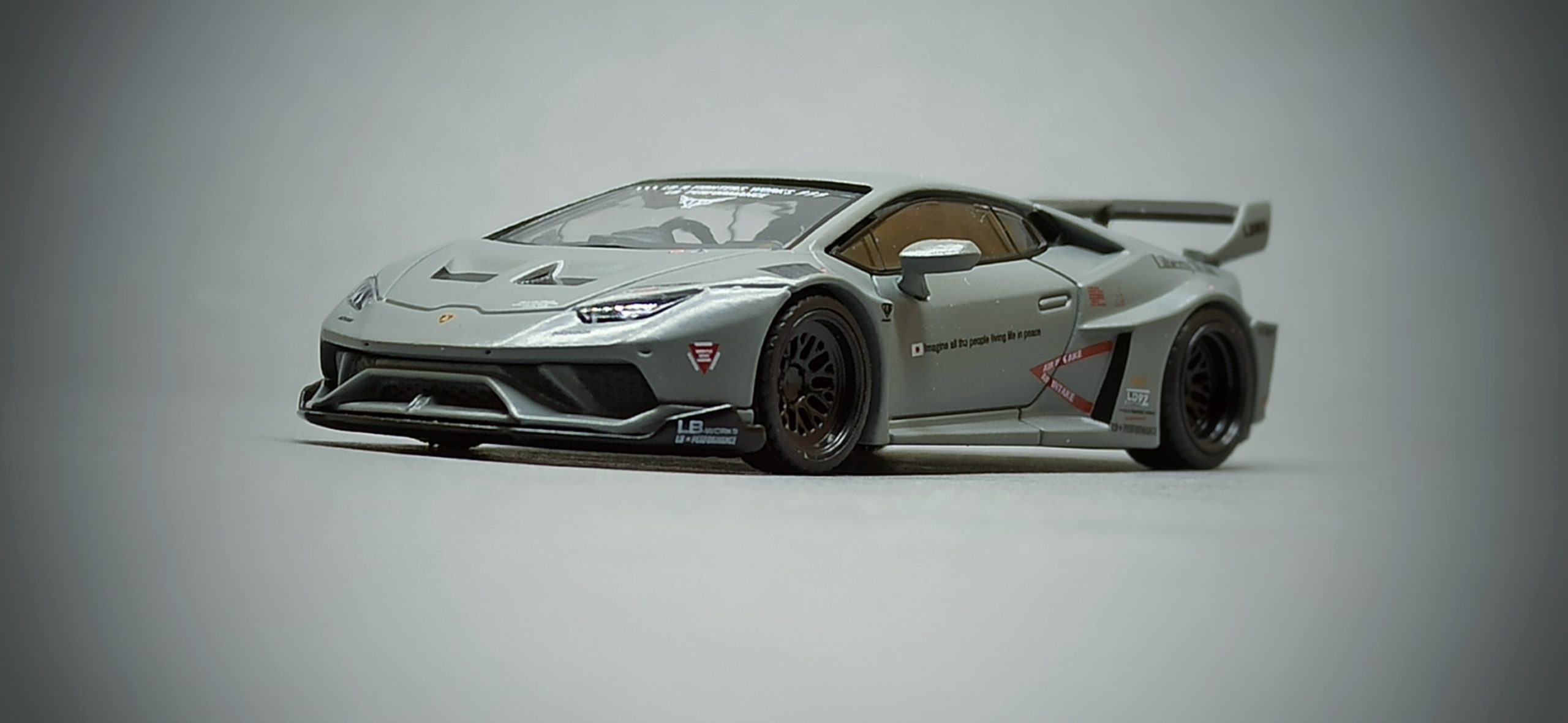 Mini GT Lamborghini Huracán (MGT00258) 2021 LB★WORKS FIGHTERS WORKS grey