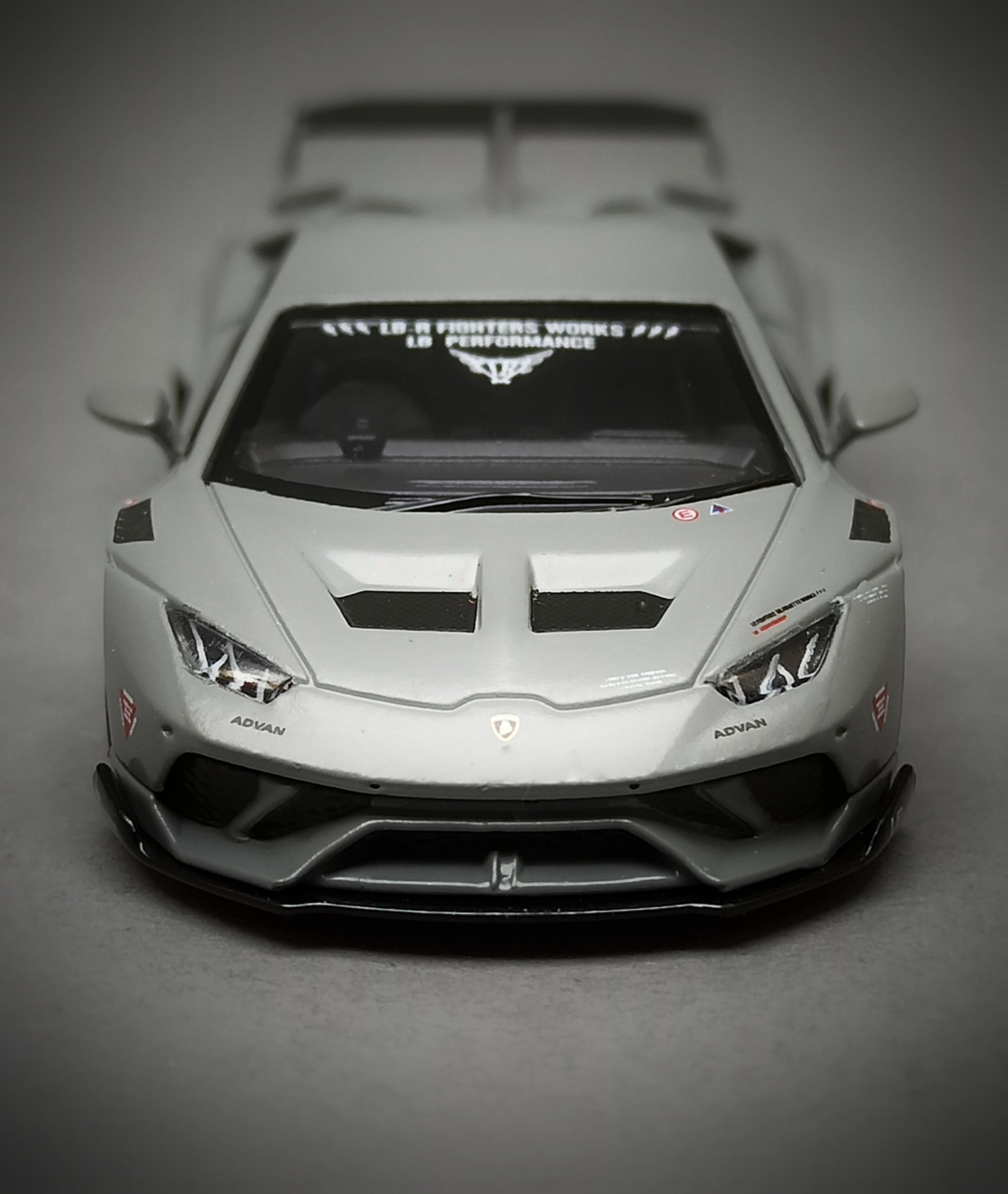 Mini GT Lamborghini Huracán (MGT00258) 2021 LB★WORKS FIGHTERS WORKS grey