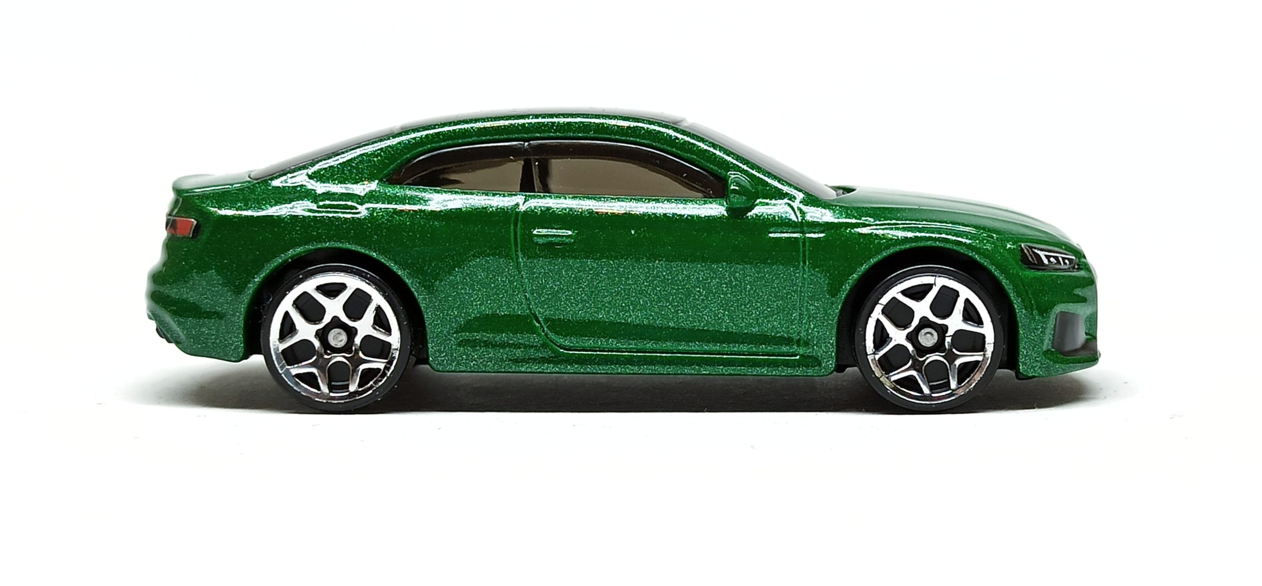Hot Wheels Audi RS 5 Coupé 2022 European 6 Multiset Box green