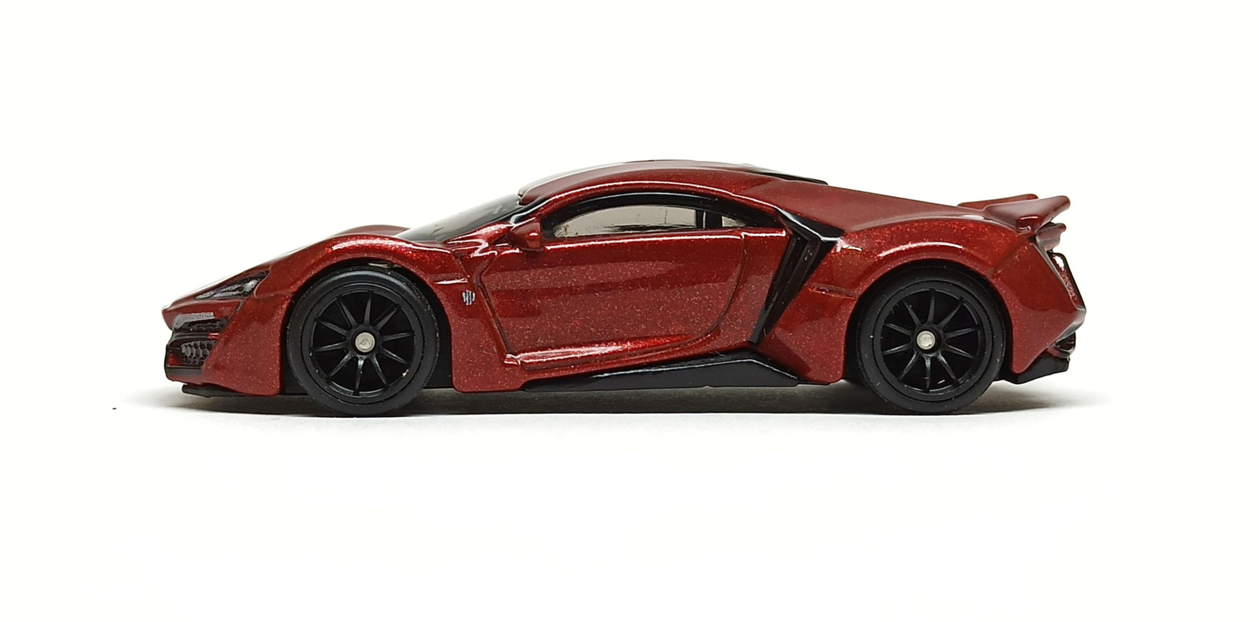 Hot Wheels Lykan HyperSport (GRL70) 2021 Fast & Furious: Fast Stars (5/5) metalflake red