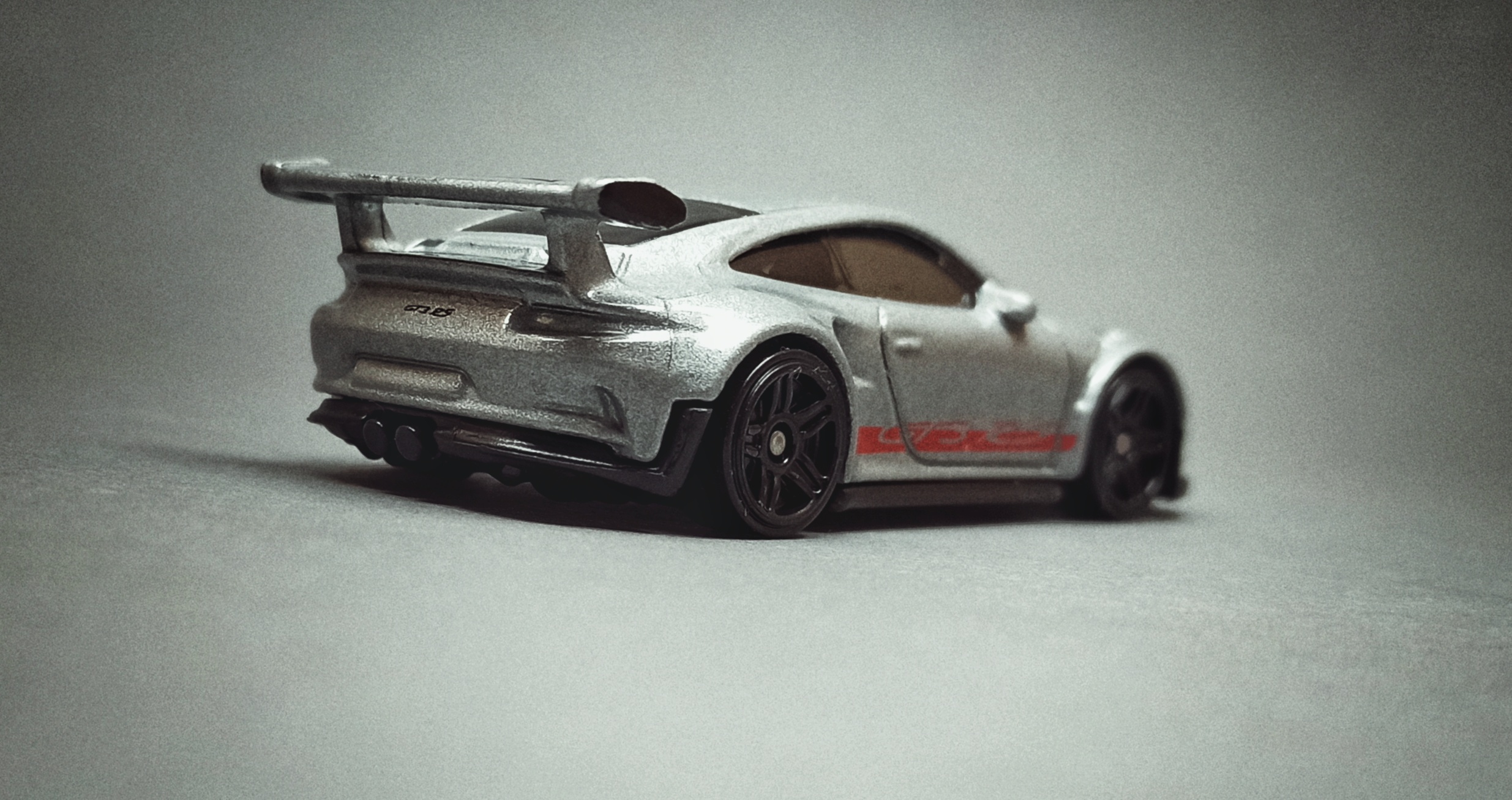 Hot Wheels Porsche 911 GT3 RS (HDH51) 2022 European Themed Multipack (6-Pack) metalflake silver