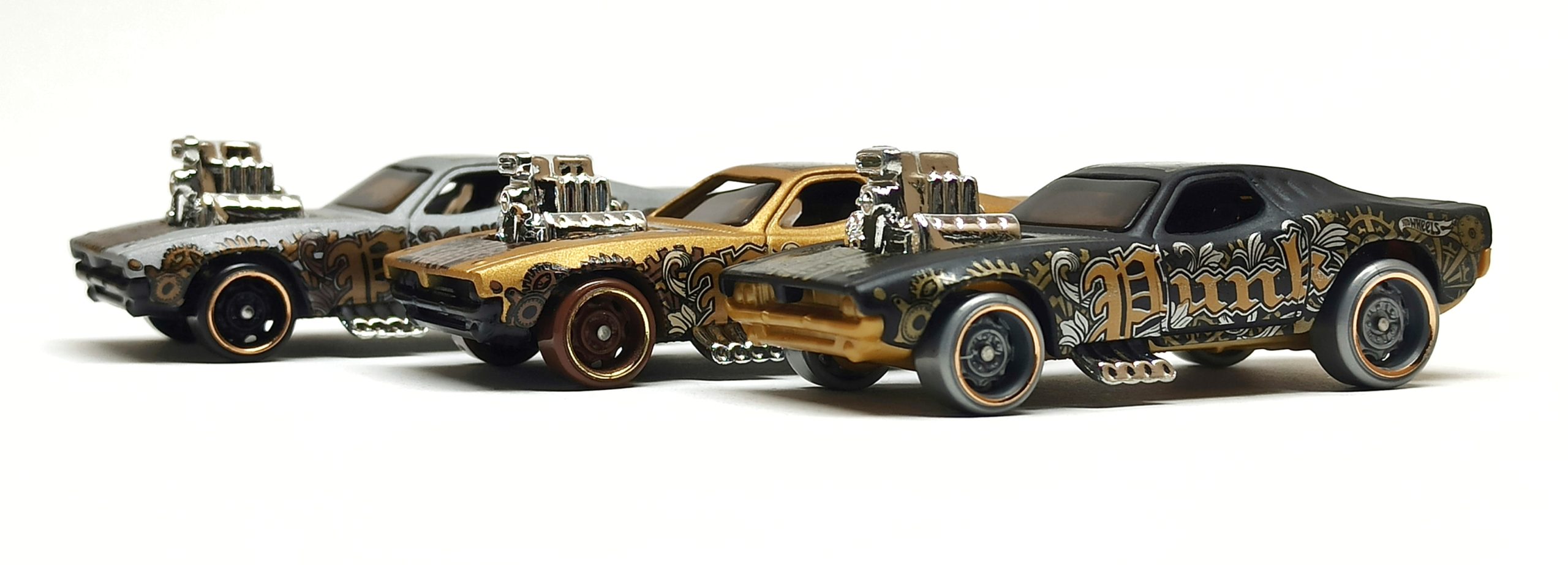 Hot Wheels Rodger Dodger (GHC20 + GHG60 +  GHD92) 2020 (67/250) HW Art Cars (8/10) matte black + gold (Kroger Exclusive) + grey