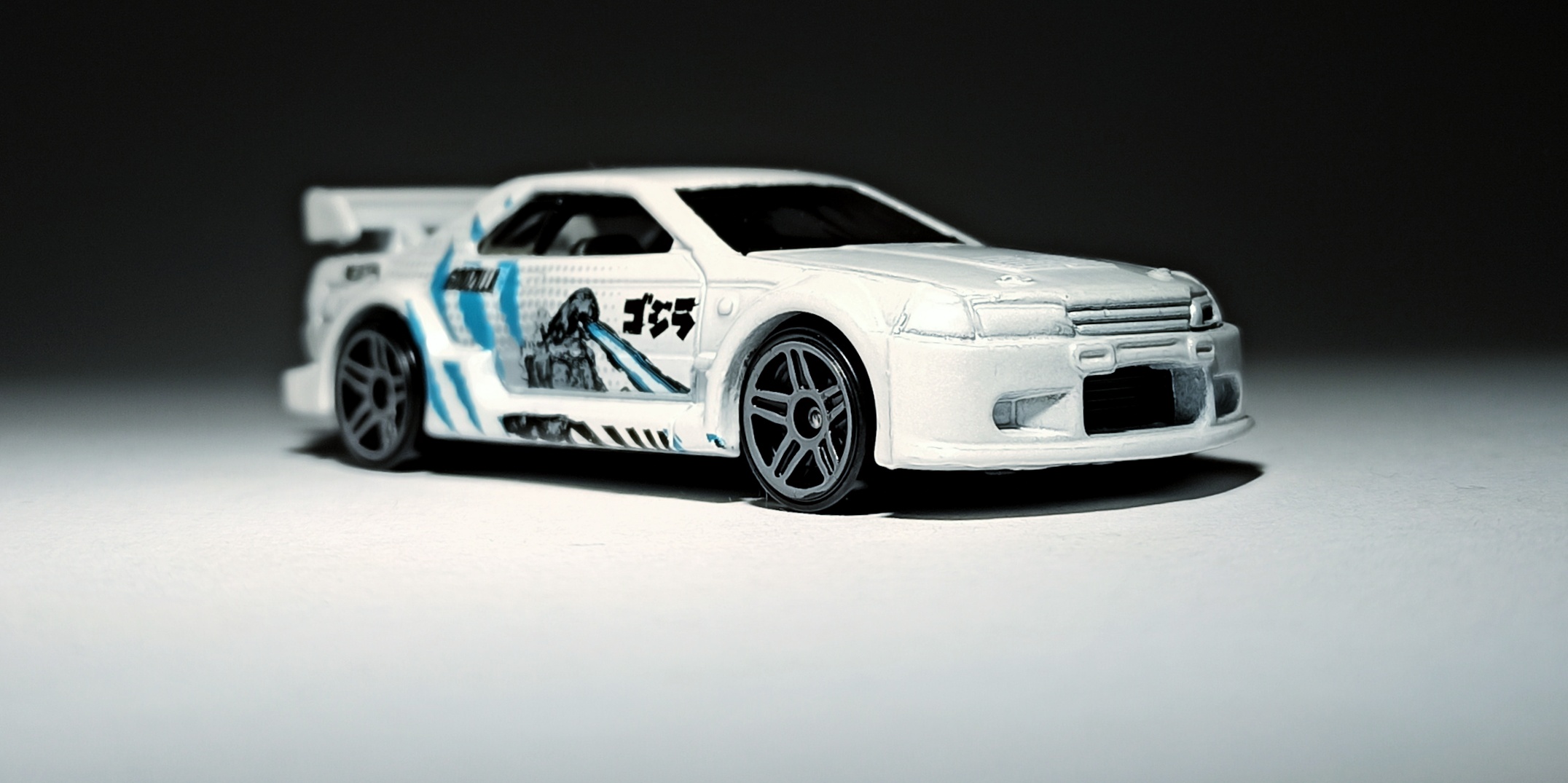 Hot Wheels Nissan Skyline GT-R R32 (HKJ13) 2023 (69/250) HW J-Imports Godzilla (5/10) white