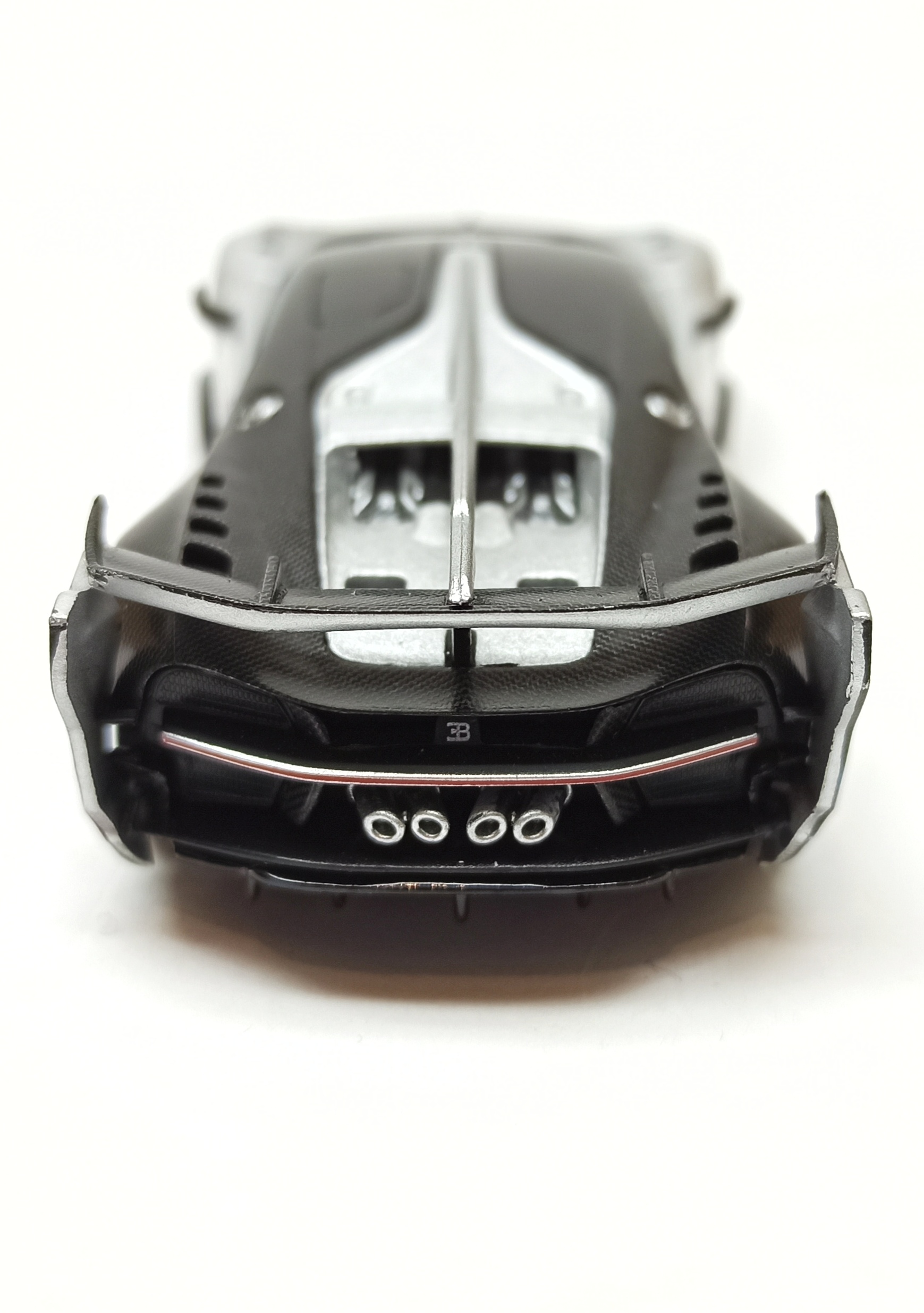 Mini GT Bugatti Vision Gran Turismo (MGT00369) 2022 silver